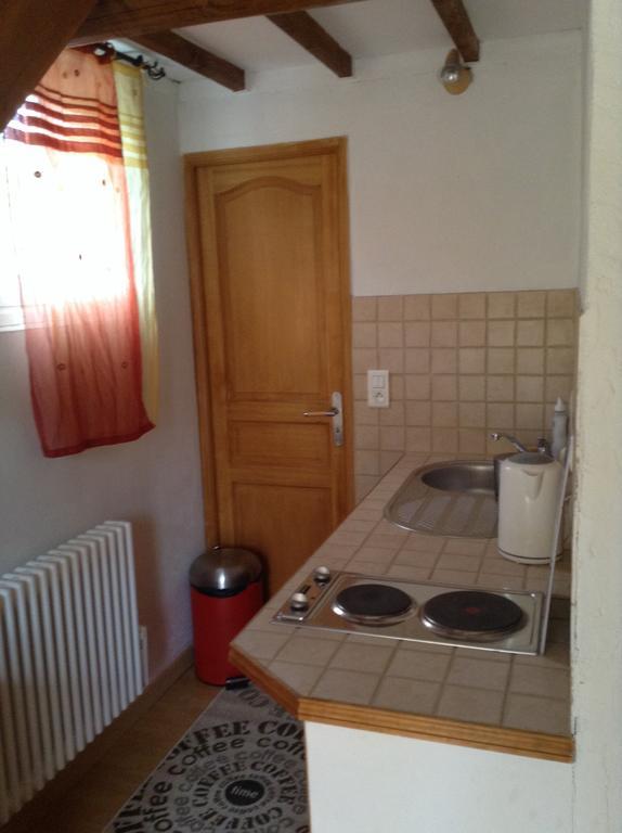 Chinchon Lägenhet LʼIsle-sur-la-Sorgue Exteriör bild